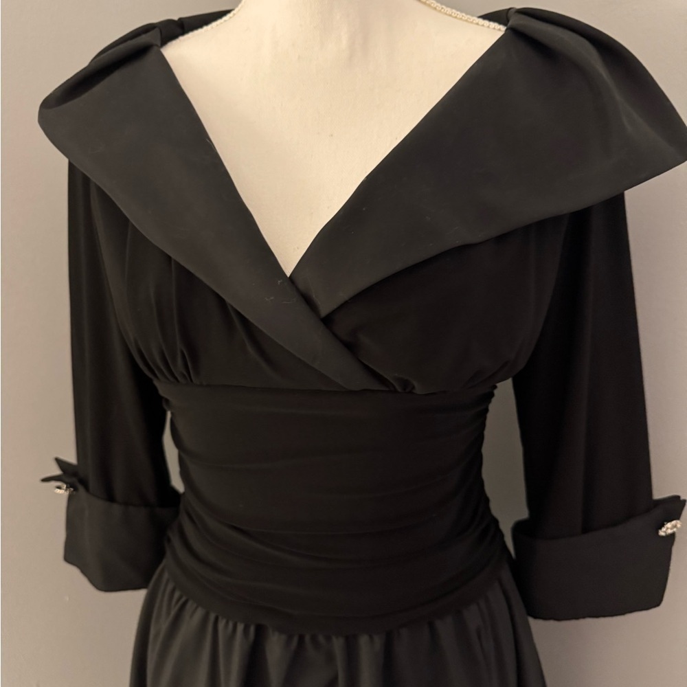 Eliza J Dress Black 3/4 Sleeve Stretch Flattering Waist Retro 50's Dress Size 8 - Picture 3 of 16